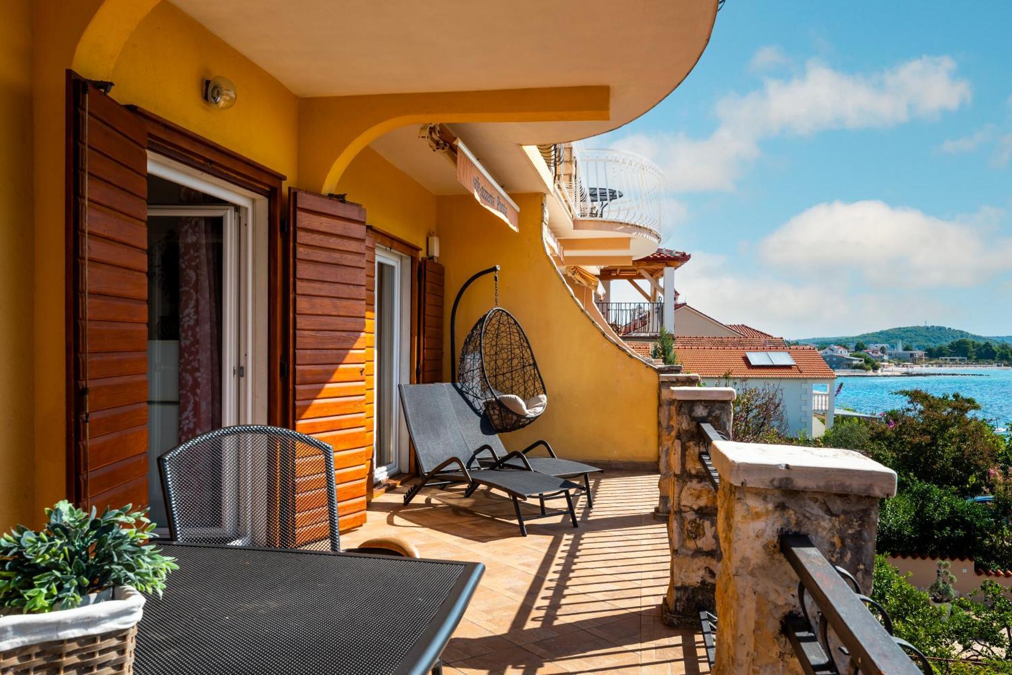 Apartments Rogoznicka Oaza โรกอซนิซา ภายนอก รูปภาพ
