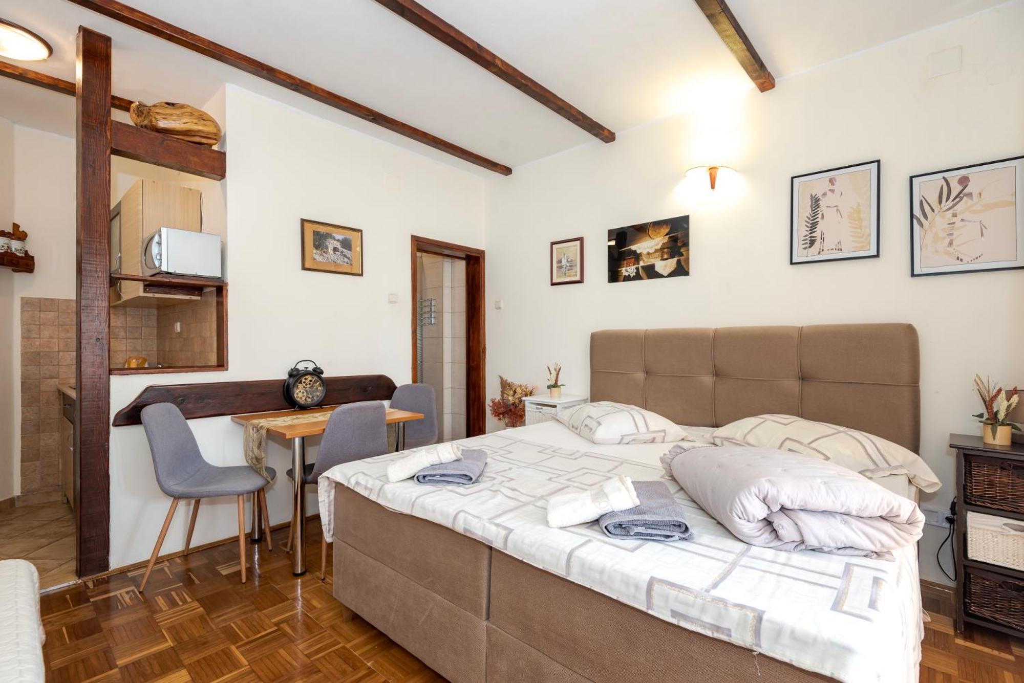 Apartments Rogoznicka Oaza โรกอซนิซา ภายนอก รูปภาพ