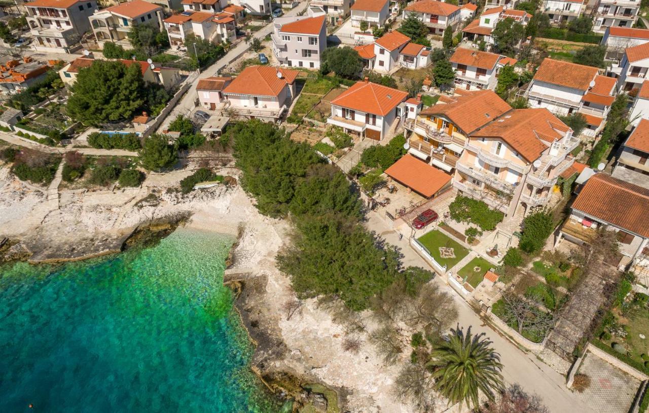 Apartments Rogoznicka Oaza โรกอซนิซา ภายนอก รูปภาพ